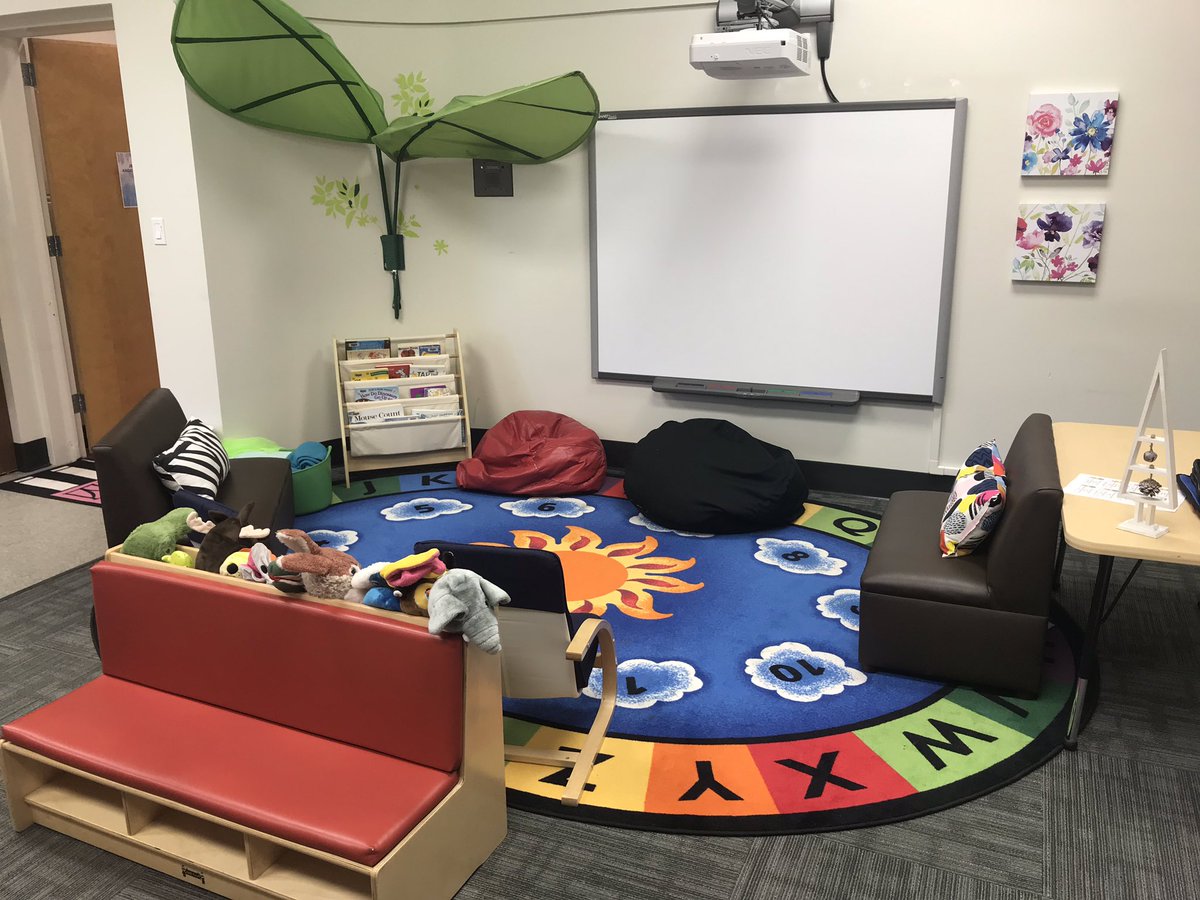 ConnectSociety1's tweet photo. Welcome back to the first day of programming! We are so excited for the new school year to start! #preschool #dhh #connectyeg #language #learningthroughplay https://t.co/nyWztA4Baa