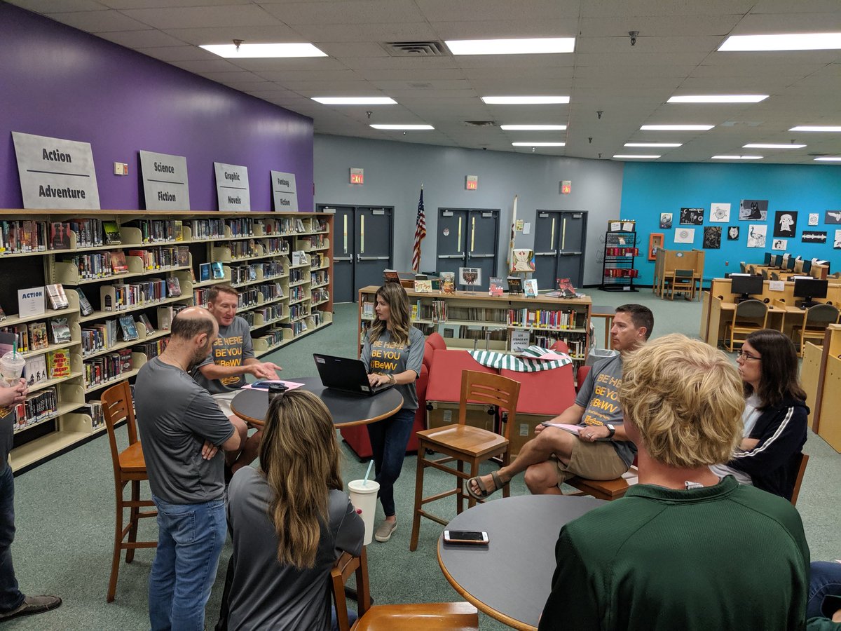 WVCounselors's tweet photo. @WaubonsieValley staff discuss strategies for intentionally & naturally incorporating SEL into the classroom #BeWV #204Learns https://t.co/CFLGPPgpQ5