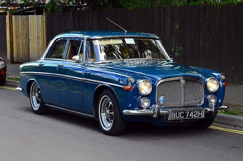 Rover P5
#1960scars #britishcars #1960sclassiccars #classiccars #salooncars #rover #cars #automotive #britishclassiccars
carsmotorbikes.com/2019/07/rover-…