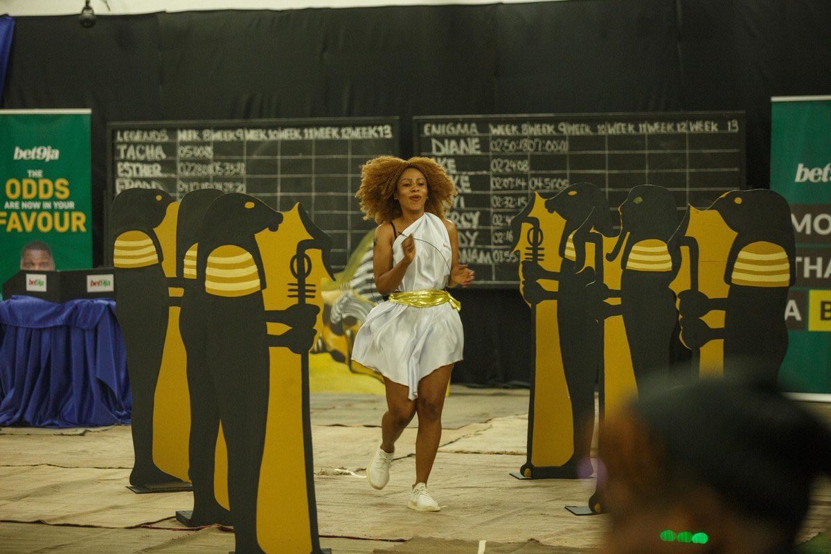 newbie_jummy's tweet image. A Queen on a way to get the grand price on the last day. Her name is MERCY and she is the definition of a winner. #BBNaija #September4Mercy #October6ForMercy #NoMercyNoPepper