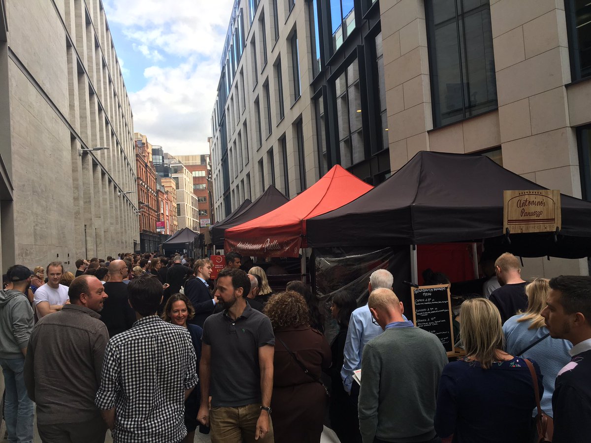 Thank you to @mychancerylane and @cityoflondon  for the success of #LunchtimeStreets #livemusic and great  #streetfood at #chancerylane @Squarehighways #LunchtimeStreets #carfree #squarehighways #discoverychancerylane  @streetzine #lovelondon #londonislovingit #lovelondon