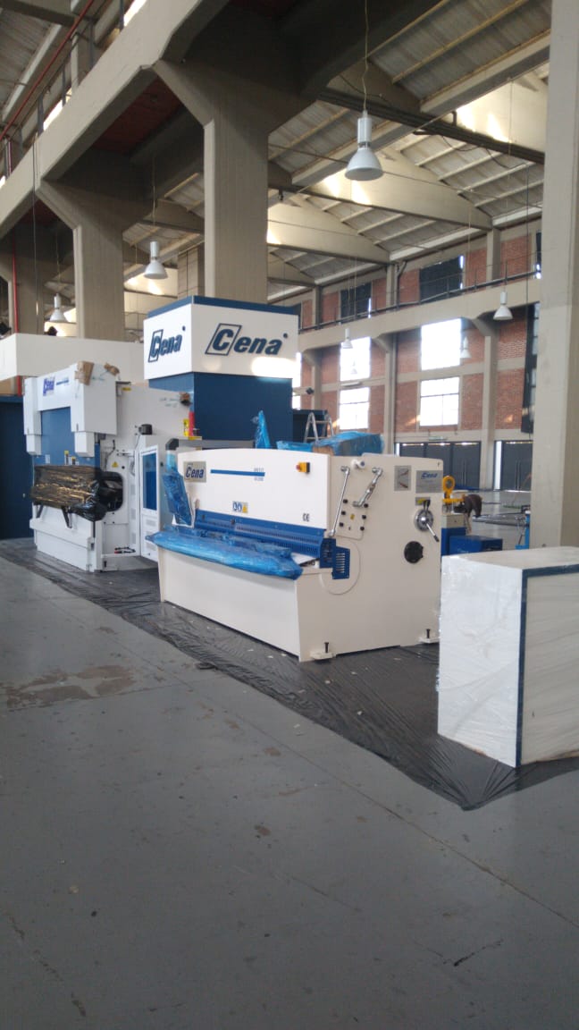cena_srl's tweet photo. Ponemos primera y seguimos innovando!!! estamos preparando la gran presentación en Córdoba de todos los nuevos avances en máquinas herramientas  #industria4.0 #metalexpo #metalexpo2019 ESTAND D19!!! https://t.co/I8tbeRQAuR https://t.co/BY9sFy3puJ