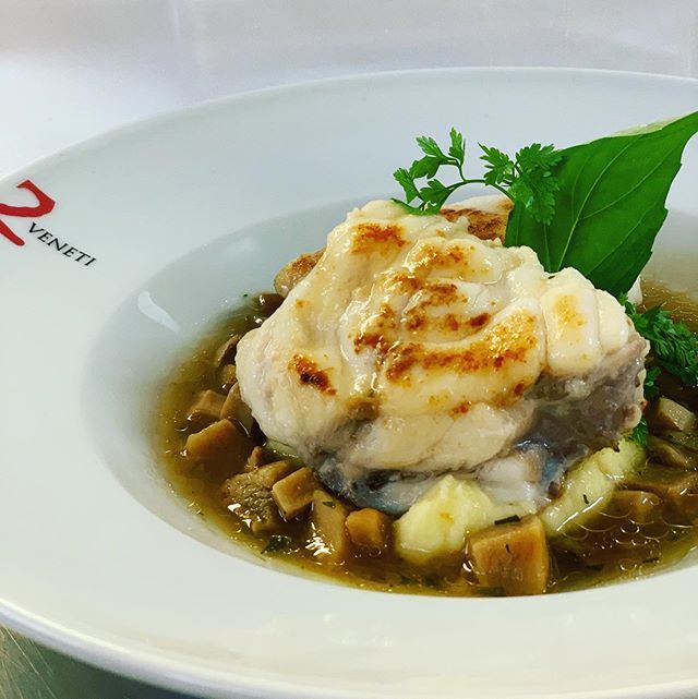 2Veneti's tweet photo. Special fish of the day 🐟
panfried monkfish with porcini mushroom and mush potatoes 
D E L I C I O U S 
#fishoftheday #italianfoodies #londonfoodie #londonfood #london #foodie #foodporn #londoneats #londonfoodguide #londonfoodies #instafood #londonre… https://t.co/i9gRc8kRhT https://t.co/27urBGt8dV