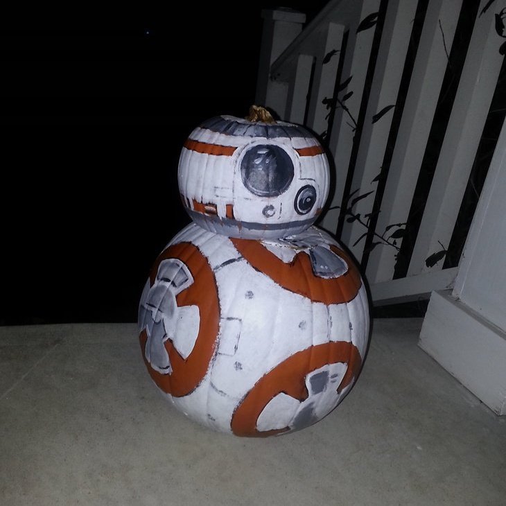 Geek_art_by_Dan's tweet photo. Almost Pumpkin season. Hoping to see lots more of these soon. #bb8 #bb8pumpkin #halloween2019 #starwars #spiderman #infinitywar #fall #PumpkinSpice https://t.co/bb6SRsCq6c