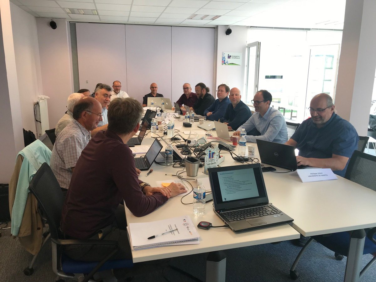 imagesreseaux's tweet image. [#PSPCRégions ] 6 #projetscollaboratifs sont présentés aujourd'hui au comité d'experts @imagesreseaux : #Radia #Anticipa #Prediribat #Fizic #Detsi #Neptune. Verdict à suivre très bientôt dans notre #MagIR 🤞