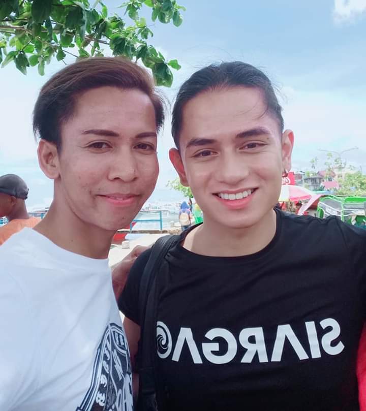 OdronautsC's tweet photo. Welcome @MiguelOdron in Surigao City &amp; Araw ng Loreto. One of the Top 5 Grand Finalists of Idol Philippines 2019. Enjoy your visiting our beloved native land. The paradise in a distance.
Happy Araw ng Loreto | maupay han imo pag-abot sa atung yutang natawhan.🌹💖
📷: jonard https://t.co/6pI5zXhJsy