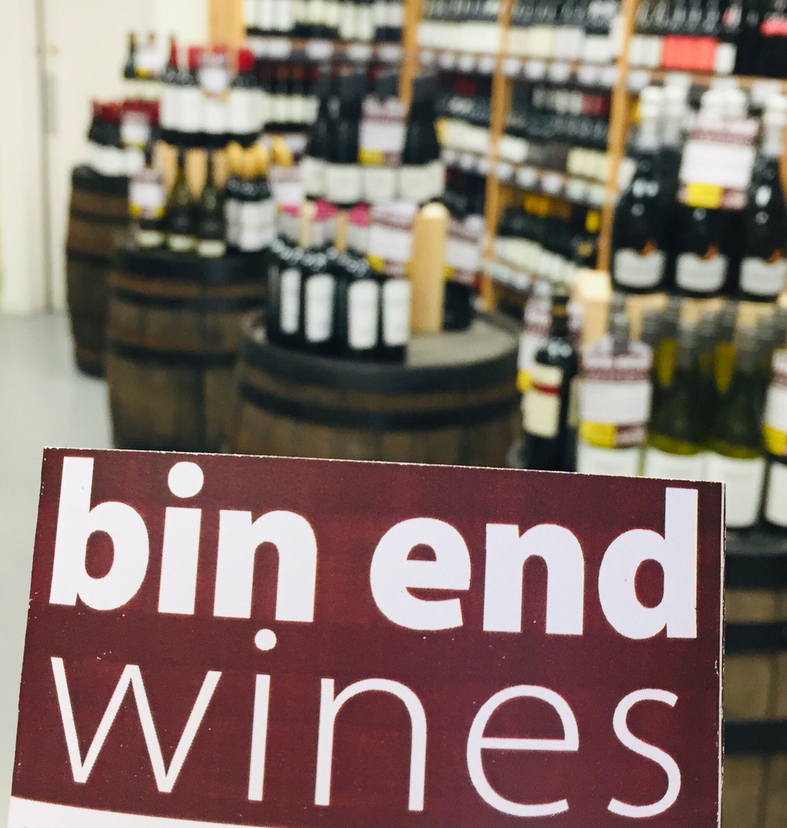 NobleGreenWines's tweet photo. Attention locals! 🚨 Autumn Bin End Sale is on now, so hurry up and pick up some absolute bargains, until stocks last. #hamptonhill #winemerchant #lovehamptonhill #shopindie #binendsale https://t.co/po4Flz39IQ