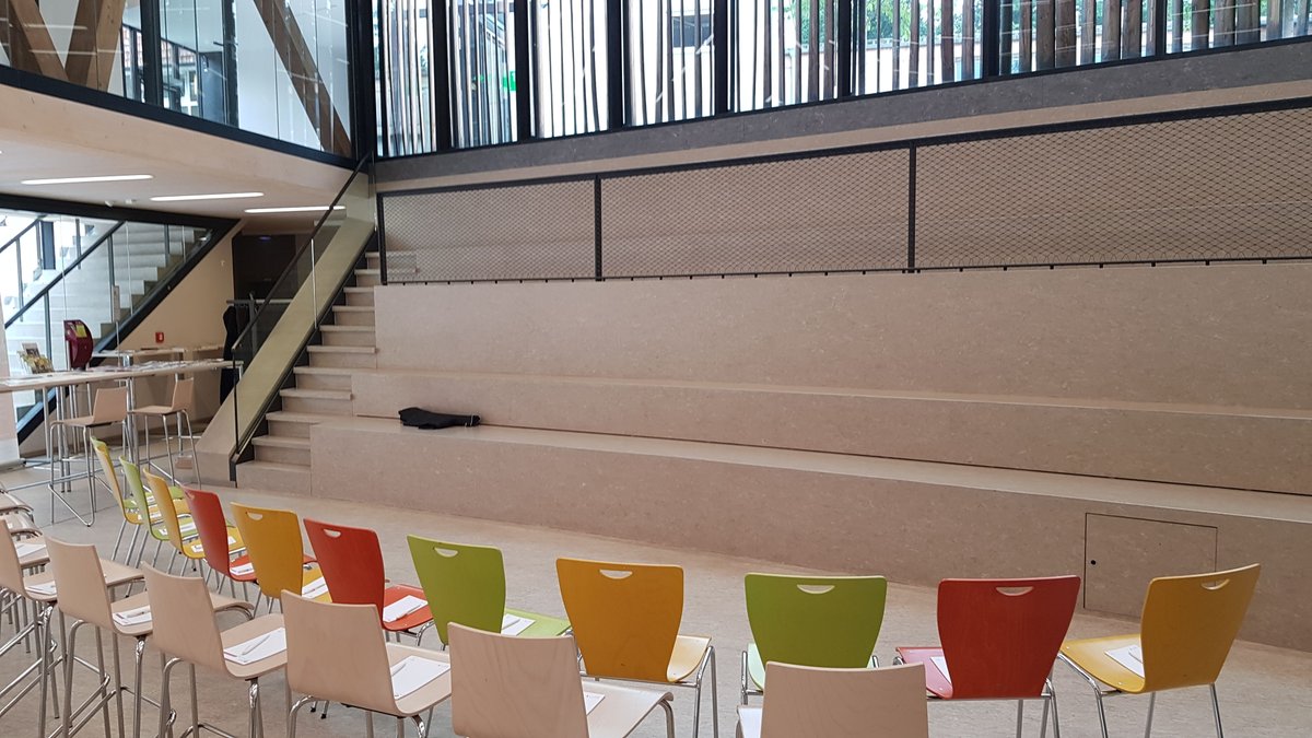 CLICKHEROS's tweet image. Gleich geht&apos;s los... #digitaltag #hnee #mittelstand40 #seo