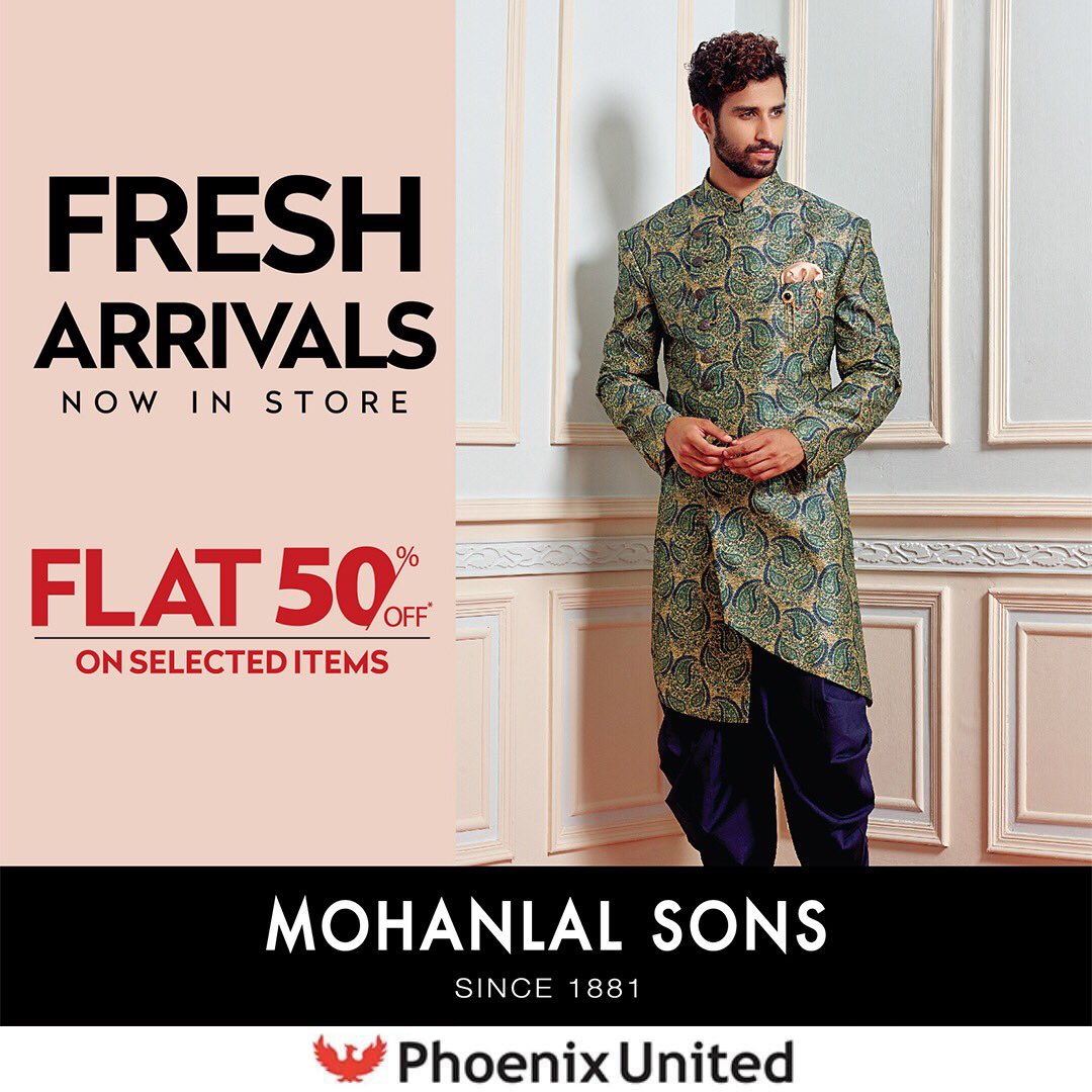 PhoenixUnitedBE's tweet photo. Add some sparkle to your festive wardrobe with New Arrivals at @mohanlalsons in Phoenix United. Visit today!!!
#shopping #sale #menswear #ethnicwear #Indian #kurta #newarrivals #fresharrivals #ModiJackets #sherwani #shirts #trousers #upto50OFF #PreviewSale #phoenixbareilly https://t.co/lnCmjLoY2x