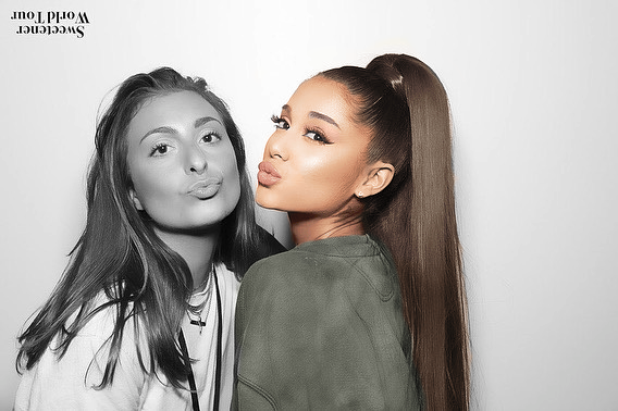 recoloursofari tweet picture