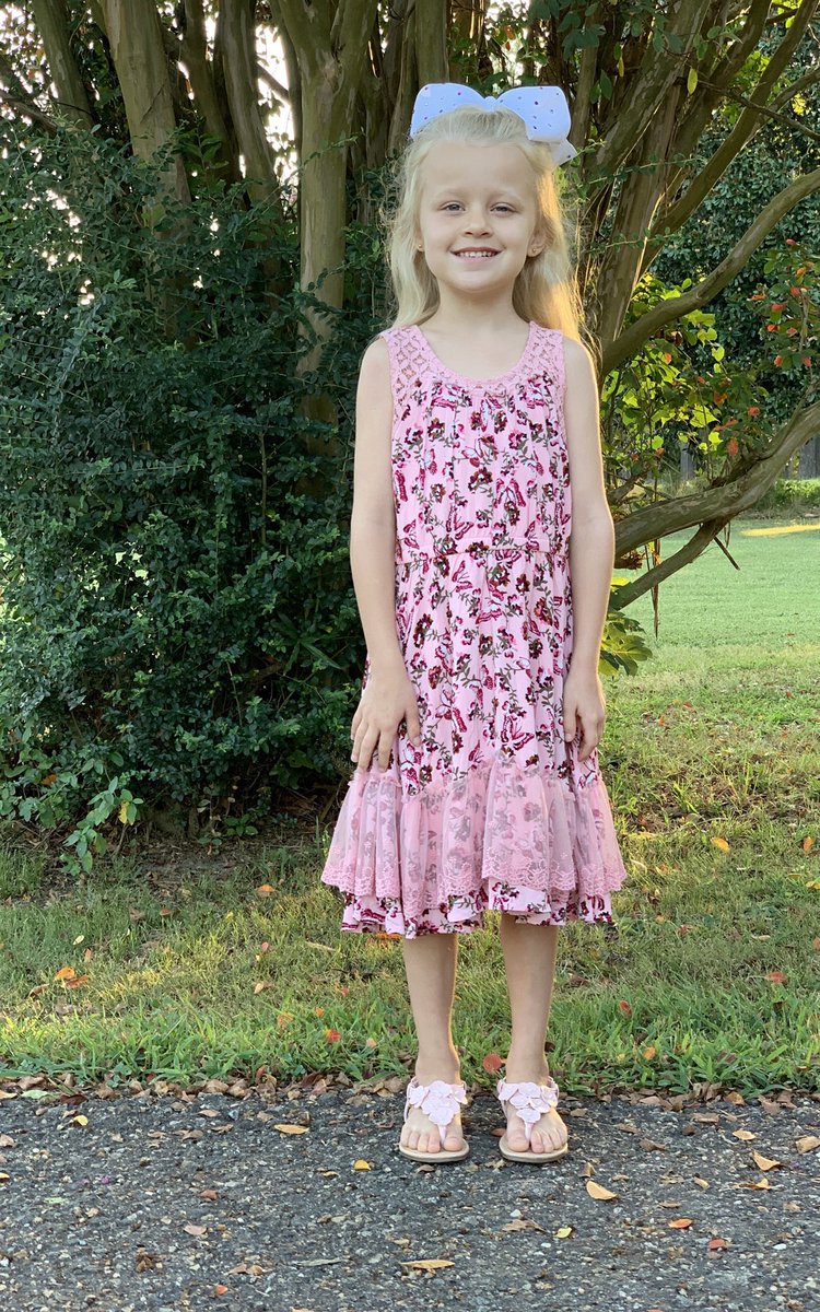 _LegendaryLisa_'s tweet photo. Kids are diving head first into their 1st day of school and I’m off to therapy! New day, new routine and so far we are killing it! https://t.co/sQ4FgfJlzS