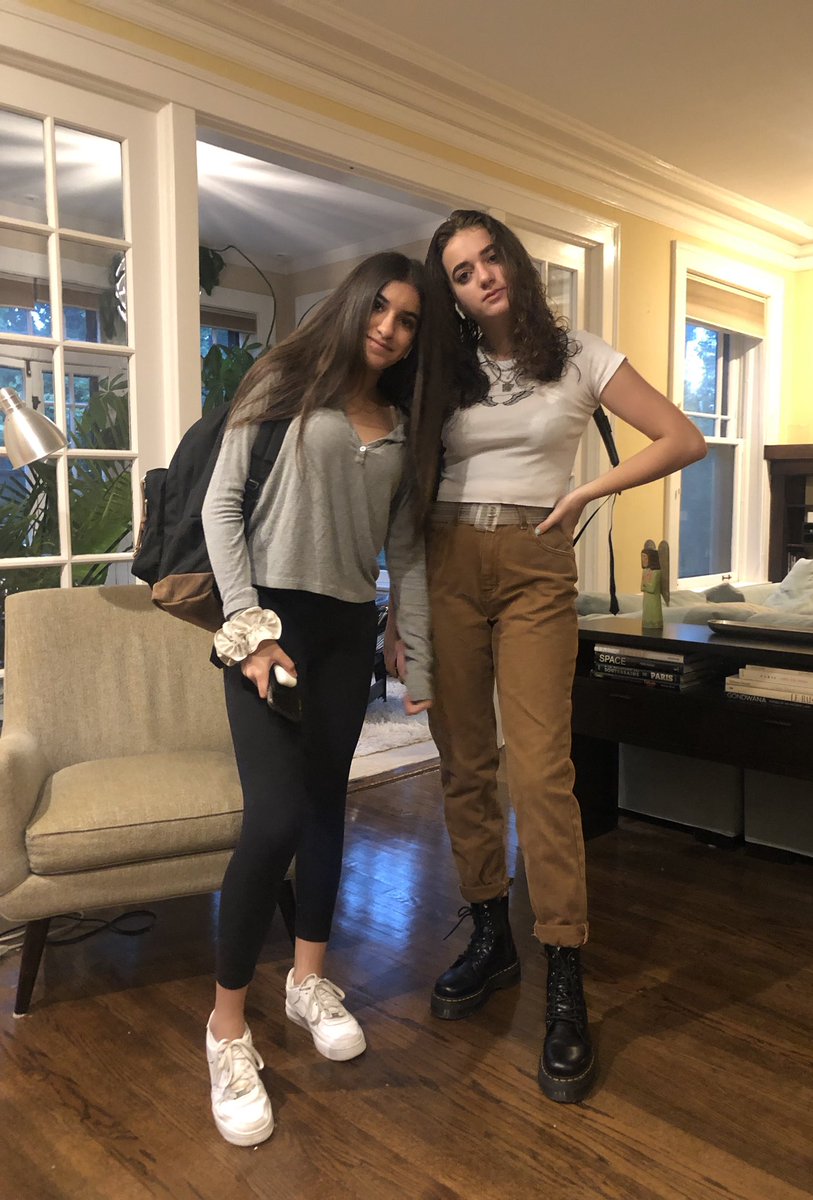 C’est la rentrée! 💃🏻 First day of school. (9th and 11th grade/ 3ème et 1ère) #firstdayofschool #iloveyou #loulouttesdamour