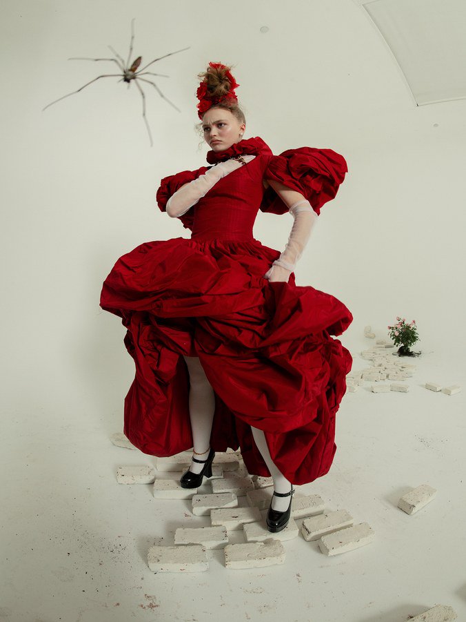 wmag tweet picture