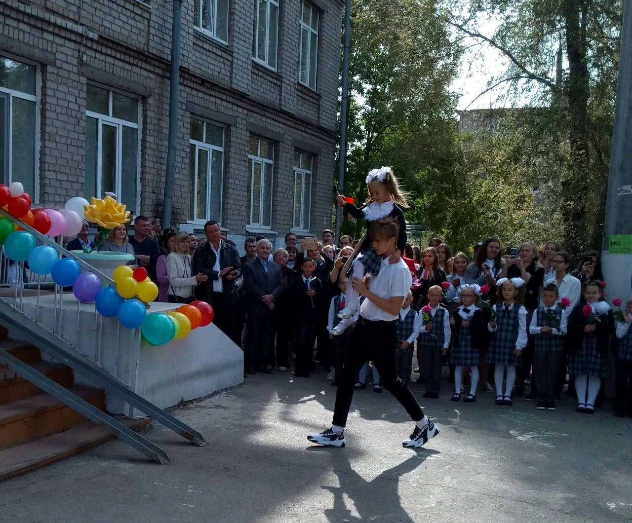 школа 74 ярославль. школа нового века энгельс. школа 162. а. школа 5 гагарина тамбов.