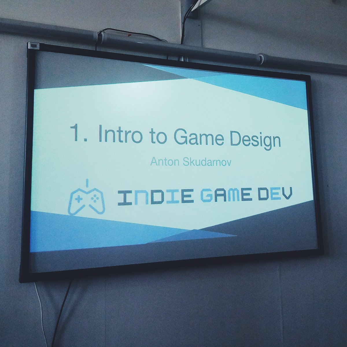 igdclub's tweet photo. 🎮On Sunday, the 1st of September, Anton Skudarnov gave the first lecture of our "IGD Course"
______
⠀
#igdcourse #course #gamedev  #gamedesign #gamedesigner #gamedesigners #lecture #lectures #igd #igdclub #indie #innopolis #innopolisu #геймдев #геймдизайн #геймдизайнер #лекция https://t.co/khy1YxePf0