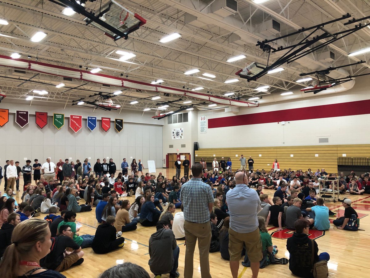 KotlowskiTanya's tweet photo. High School is gathering this morning to start their first day together! #necedahpride #firstday2019 https://t.co/WChe8aV9GG