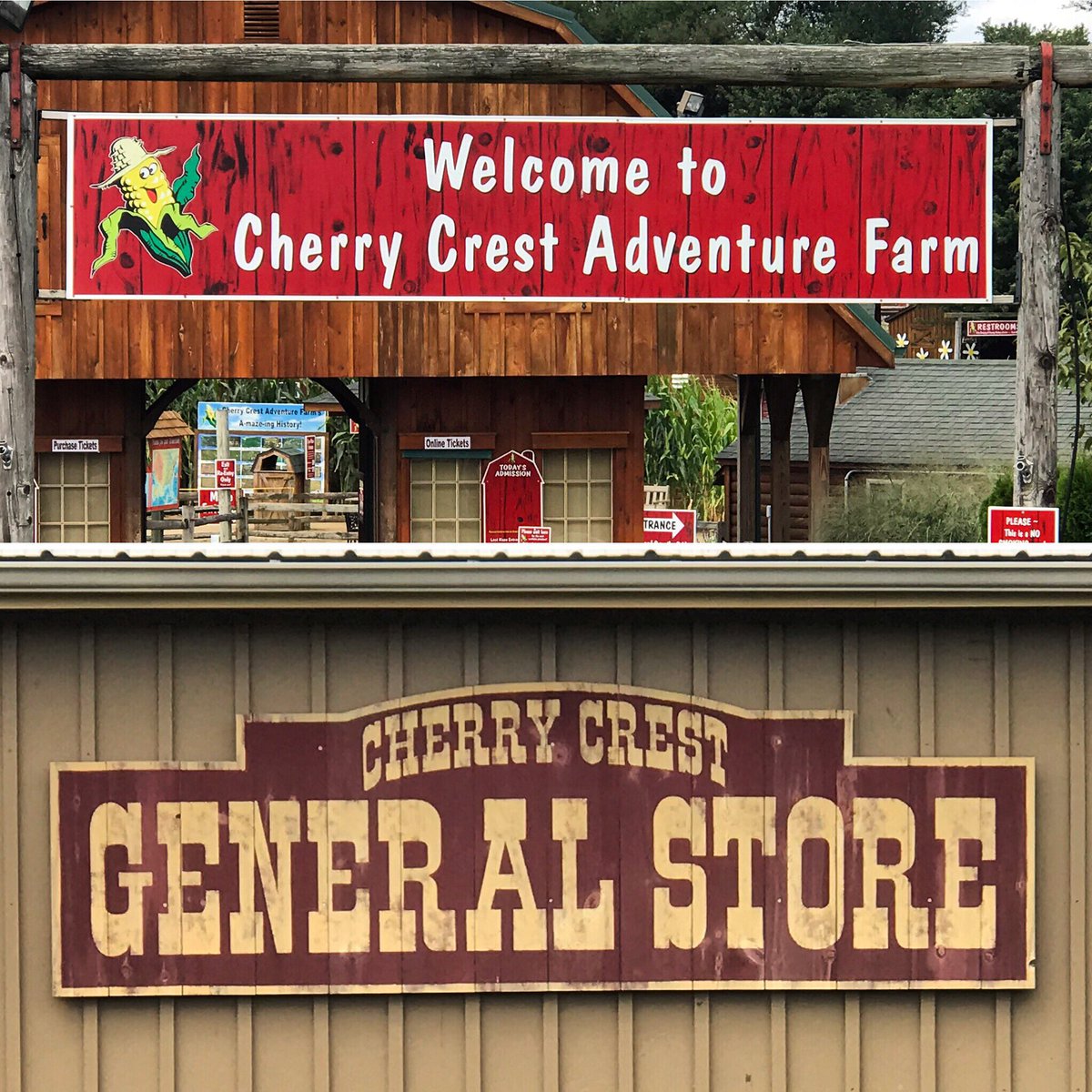 JimLadlee's tweet photo. It’s time to start the show @cherrycrestadventurefarm Learn a little about #agritourism & a lot about our #psuextension #EBCV #team! @psufarmbusiness #lancaster #leadership https://t.co/iSKfdEH5oo