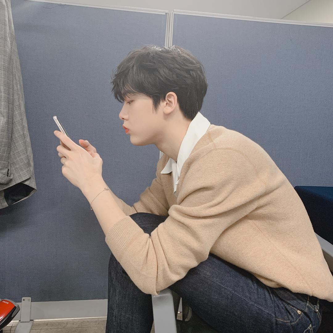 arohaitalia's tweet photo. [#SANHA] Queste come sono?😆
#Huhi~ #Huhuh #Hehe https://t.co/N0FGx6eYPw