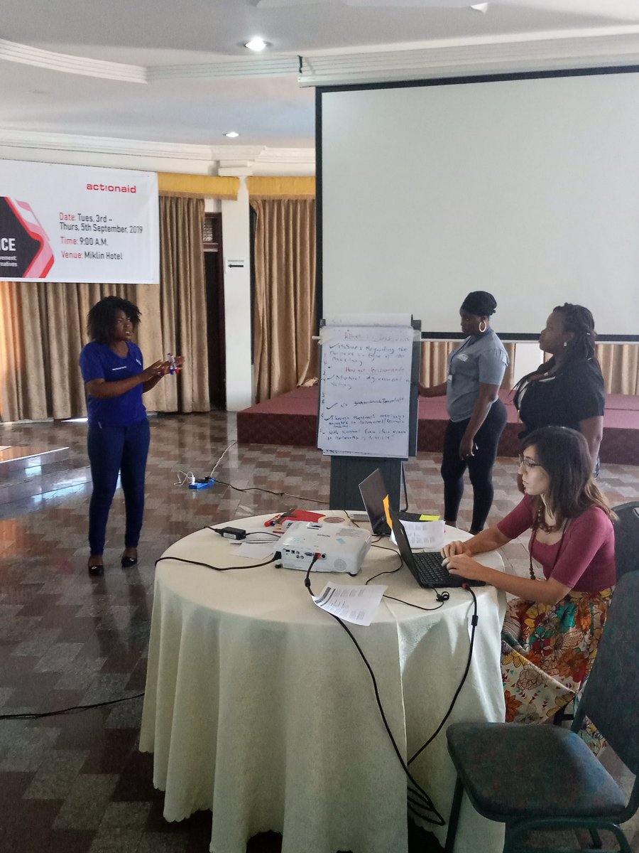 YUWMTchapter's tweet photo. Presentation of group work.
#YUWM #YUWMConference @ActionAidGhana @YoungUrbanWomen @AyineAyisha @norsaac @ActivistaGhana @RahaZakaria @AmbitiousSally @SamiratuZakaria @SBawumia https://t.co/mLY4onfyPR