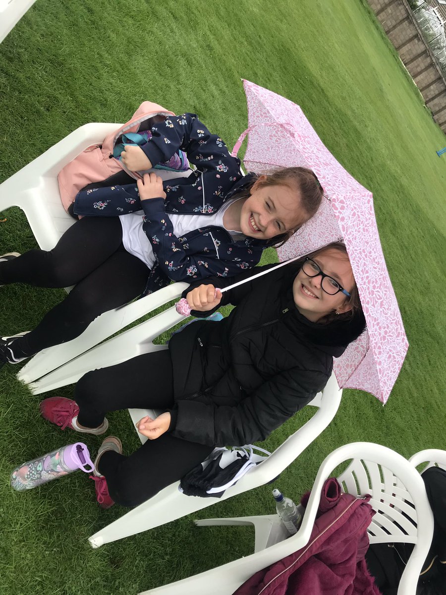 Miss Tracy Hurst tweet media