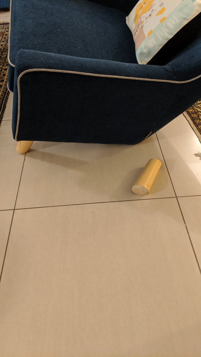 GauriJ's tweet photo. @UrbanLadder a sofa I ordered in Jan from you broke while my dad was sitting on it. I plan to sue - overpriced goods for shoddy quality is unacceptable and there's no reason to allow you to kill local businesses armed with marketing money. https://t.co/XLhI19KtYv