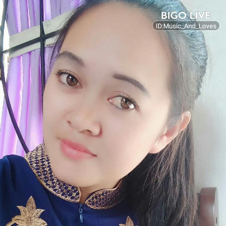 Skay311's tweet photo. Masuk dan nonton LIVE ꧁wulan꧂ di #BIGOLIVE: support🙏  
https://t.co/ESlSVYY461 https://t.co/GSR3z1Vz6J