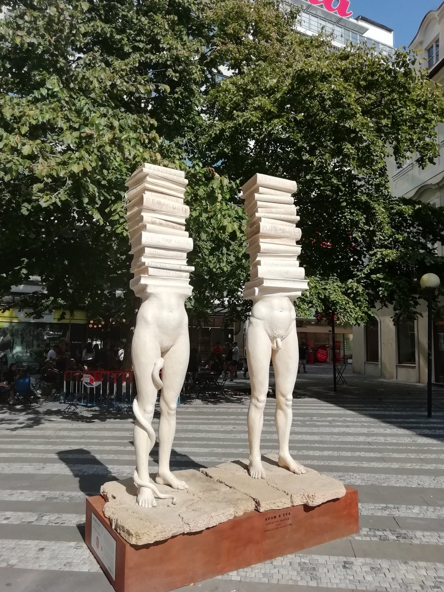SummerSchoolPrg's tweet photo. Prague is full of modern arts. 
We are going to discover passions of yong talents through interviews:)
#sparkplugs #youngtalents #arts https://t.co/glmVg0Fi0v