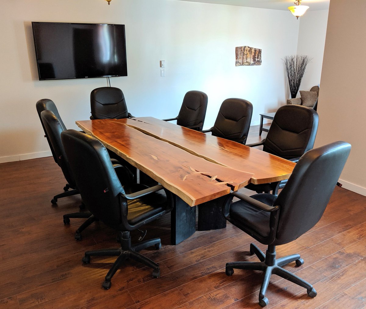 With a variety of meeting space and breakout rooms available, we work with you to make your work retreat exactly what you need. Find out more about this and our group rates at: buff.ly/2s1B4fT.

#eventvenue #groupevents #eventplanners