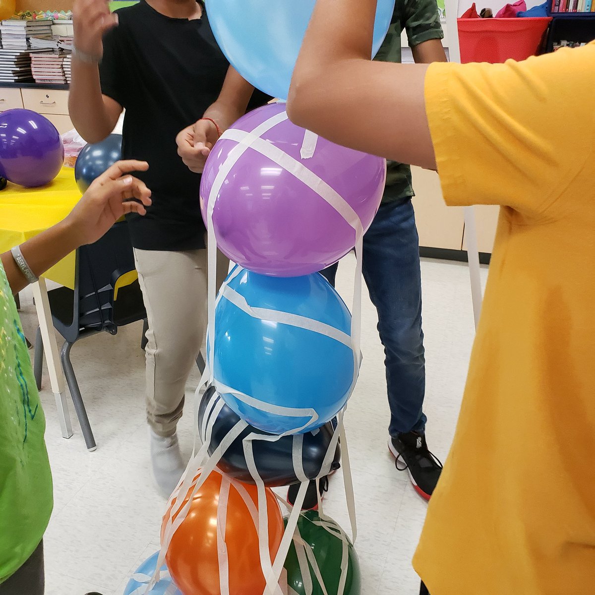 MsOs_world's tweet photo. The creativty was AMAZING! @BerylFordPS 7A worked diligently to build cohesion and work as a team. #balloontowerchallenge #teambuilding #FirstDayOfSchool2019 #whoisthewinner https://t.co/9aycW9te91