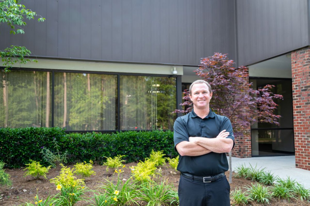 RootBioscience's tweet image. “We don’t sell a product unless we would give it to our own family members. And so you can trust giving them to yours.” – Garrett Perdue, founder &amp;amp; CEO of Root Bioscience. bit.ly/2X3HUDD #CBDoil #hemp #CBD