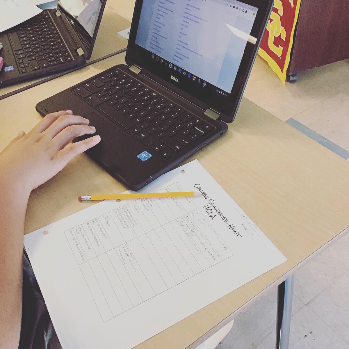 jbmsavid_cjusd's tweet photo. College Project season. Navigating an official college website. #7thGradeAVID #CollegeResearchProject #rimsavid @coltonjusd https://t.co/BAkSfEVbSE