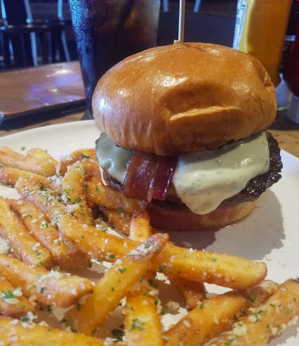 Gourmet Burgers &amp; Garlic Fries. ✨
(photo: Amanda S.) 
.
.
.
.
.
.
.
.
.
.
#garlicfries #frieslover #burgersandfries #trufflefries #thewhiskey #whiskey #orlando