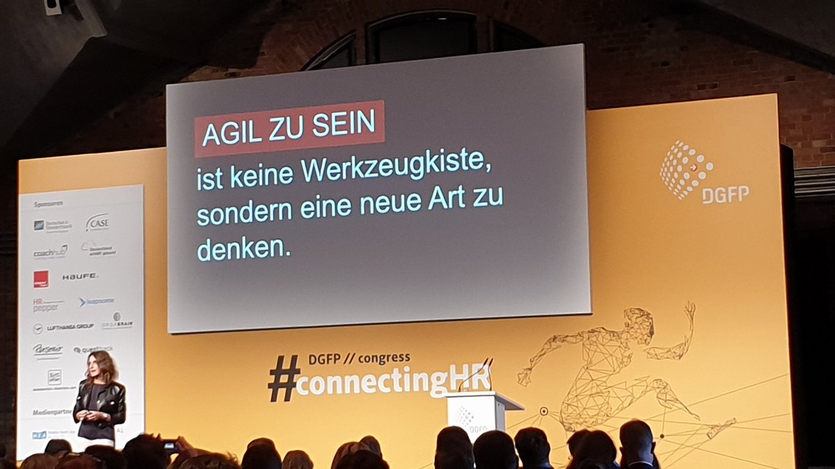 #connectingHR
