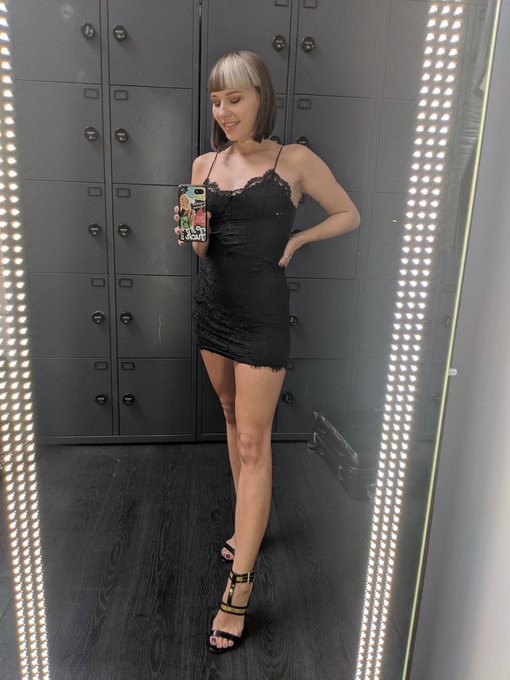 On @TeamS66 today in this tight little number💖  ☎️ 13:00-22:00 Taking calls 💦 16:00-17:00 &amp; 20:00-21:00<a class="tags" target="_blank" title="On Twitter" href="/?out=eyJ0eXAiOiJKV1QiLCJhbGciOiJIUzUxMiJ9.eyJpYXQiOjE3MjIwMjM1NTEsImlzcyI6InR3cG9ybnN0YXJzLmNvbSIsIm5iZiI6MTcyMjAyMzU1MSwiZXhwIjoxNzUzNTU5NTUxLCJyZWRpcmVjdF91cmwiOiJodHRwczovL3R3aXR0ZXIuY29tL1RlYW1TNjYifQ.PgsoP4WnJw2SPGHTjjpAhwVg5mrgauoG5lMwRvhku1z6Gtqt9maNXtx-9Sv6m-0M95mx6FFESFLA0oqVEOvVuw">@TeamS66</a><a href="/tag/bossbitch"class="tags"><span>#bossbitch</span></a><a href="/tag/highheels"class="tags"><span>#highheels</span></a><a href="/tag/tights"class="tags"><span>#tights</span></a><a href="/tag/glasses"class="tags"><span>#glasses</span></a><a href="/tag/nylons"class="tags"><span>#nylons</span></a>