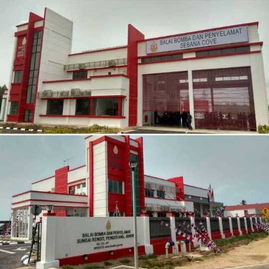 ArkitekJKRJohor's tweet photo. 03.09.19 | Penyerahan Projek Balai Bomba &amp; Penyelamat Sebana Cove dan Balai Bomba &amp; Penyelamat Sg. Rengit.
Tahniah kepada team yang terlibat. 
@imranariffs @AdleenaIsma
 
#teamjkr
#teamjkrjohor
#teamarkitekjkrjohor
#TogetherWeDeliver https://t.co/4RUOx4HYML