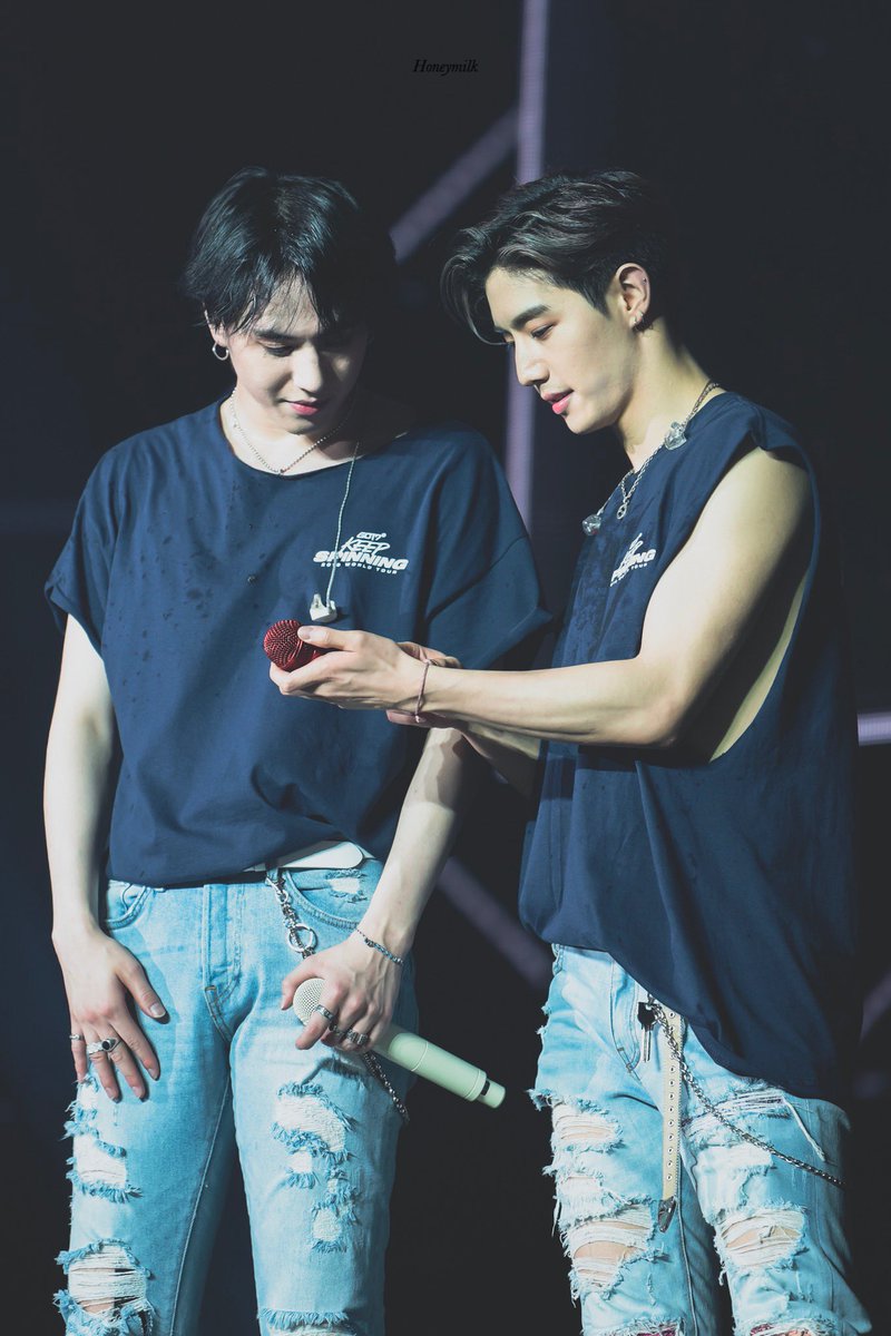 honeymilk1117's tweet photo. Like a real brothers forever
Happy Birthday Mark!🎂
#HappyXXVIIMarkTuan https://t.co/2VGnXBUty5