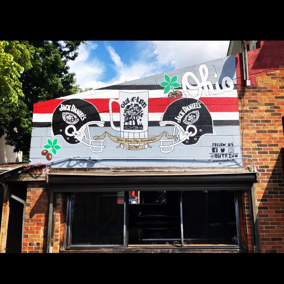 OutRInn's tweet photo. #BIG🏋🏾♀️#ThankYou🎨🥇 #AdamHernandez🤹🏻♂️🏉 @jackdaniels_us #BuckeyeNation🌰#Art🎭 #SocialMedia📱#Picture📸#MuralArt🖍Wall🏟#Tag #Tweet #Pics📷@OutRInn🏡#JackDaniels🖤#JackHoney🐝 #JackFire🔥#OutRInnFAM✊🏻 #JacksBirthday🎂 #HowFirmThyFriendship❤️#AdamHernandezArt💥 https://t.co/bPs9Tk9vzu