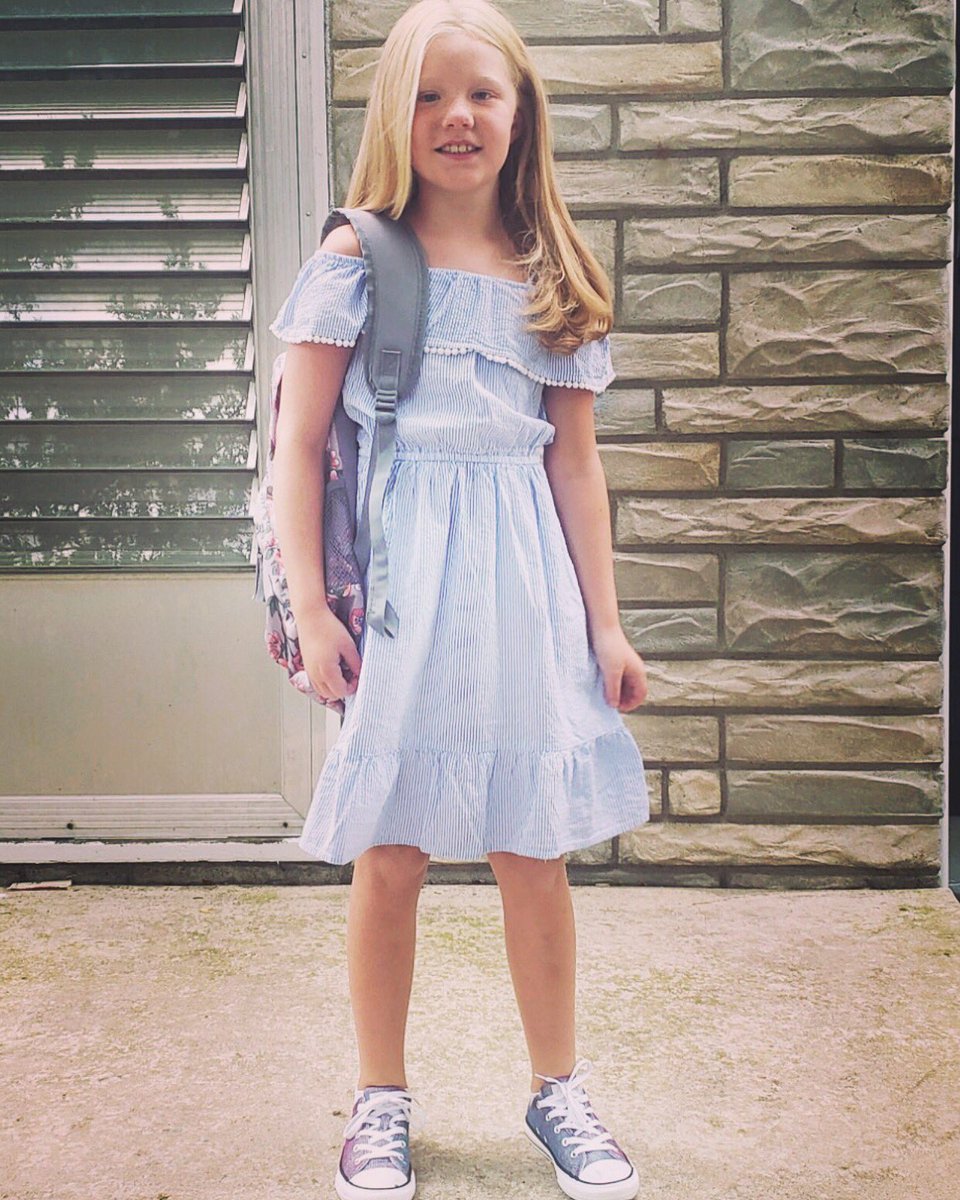 jmrcman's tweet photo. #4thgrade #prouddad  #littlelady https://t.co/iKnMQPJ5jB