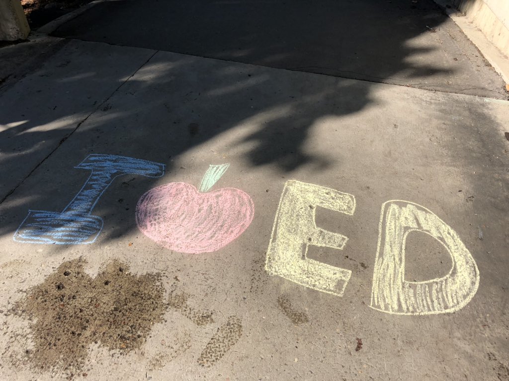 usaskEducation's tweet photo. Welcome to our new BEd students! We are excited to have you join us for the next four years. #USaskOrientation https://t.co/7XjSLUthlq