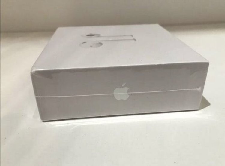 softwaresteals1's tweet image. Apple Airpods 2nd generation. Charging cases available. 9 PAIRS LEFT IN STOCK! $210 each plus shipping! PAYPAL ONLY! Dm for email for additional information or inquiries: softwarestealsbusiness@gmail.com