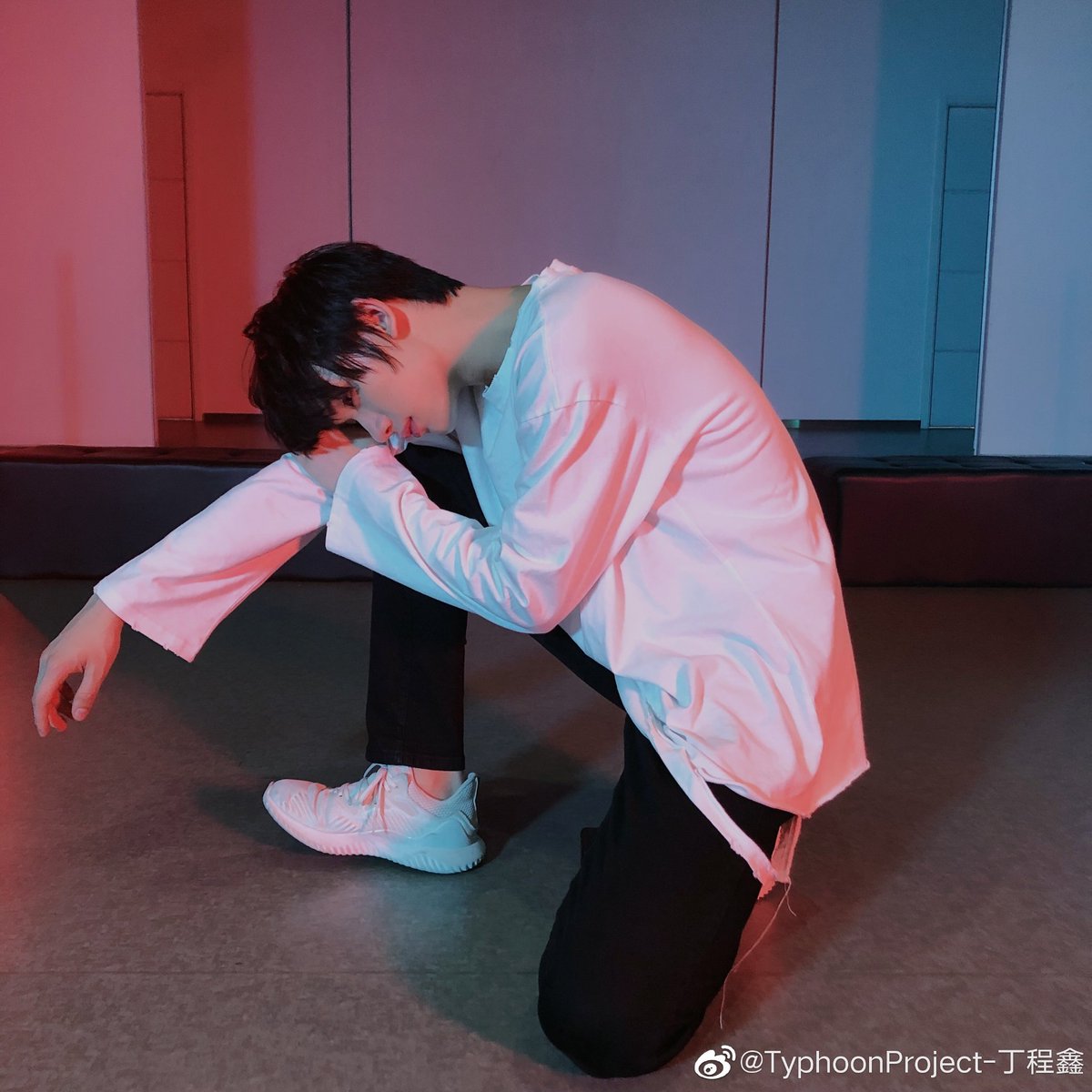 dingchengxin024's tweet photo. #台风少年团 #typhoonteens #丁程鑫   #딩청신  #ディンチェンシン #Dingchengxin #Chengxin #TF家族 #TFFamily
new weibo https://t.co/Msv18xR5uY