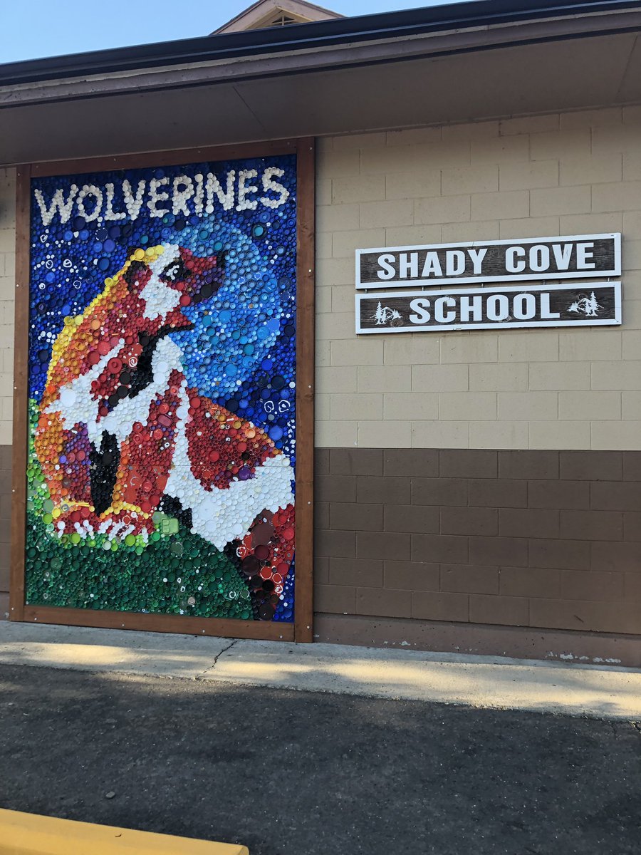 nessalinn73's tweet photo. First day of school - first stop - Shady Cove School #EPSD9 #go3agles #SCSWolverines https://t.co/EHC612knPD