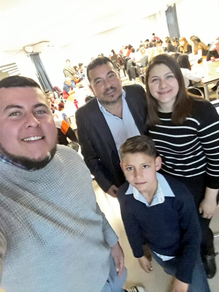 EscuelaJDPeron's tweet photo. Clase de Redacción Administrativa - Grupo Lunes - 73 alumnos presentes 🙋‍♂️🙋🏼‍♀️

Tema: Confección de MEMORANDUM ✍📋 https://t.co/MzDmDIg8tP