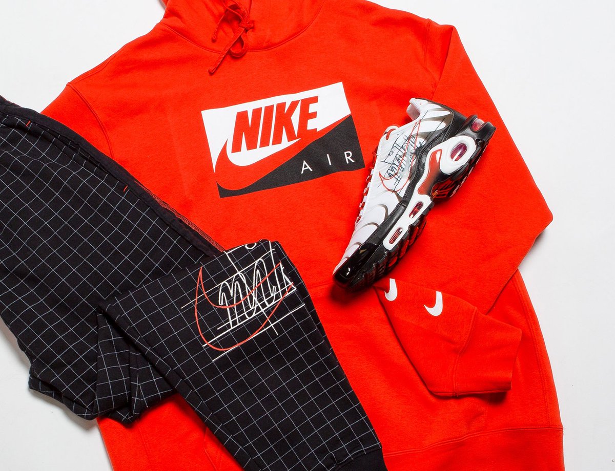 nike script swoosh hoodie