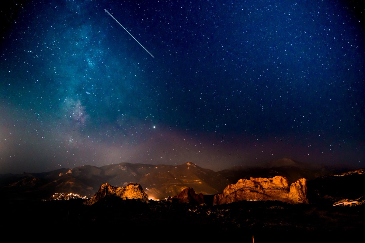 LookingForShell's tweet image. My heart is so happy in the mountains.  And look at this view!!! Who wouldn’t love this?