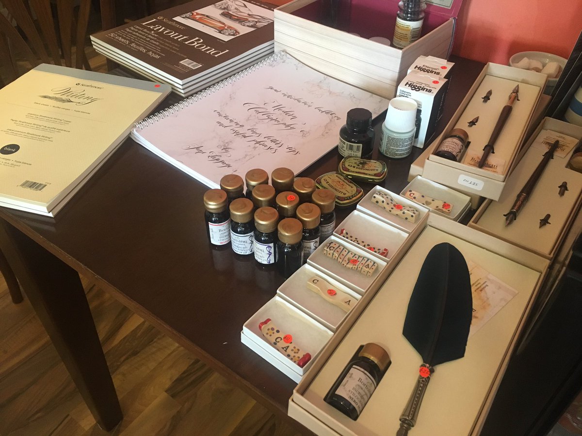 ChestnutsCS's tweet image. Learning Modern Calligraphy with @CalligraphyArts @ChestnutsCS ✒️✒️