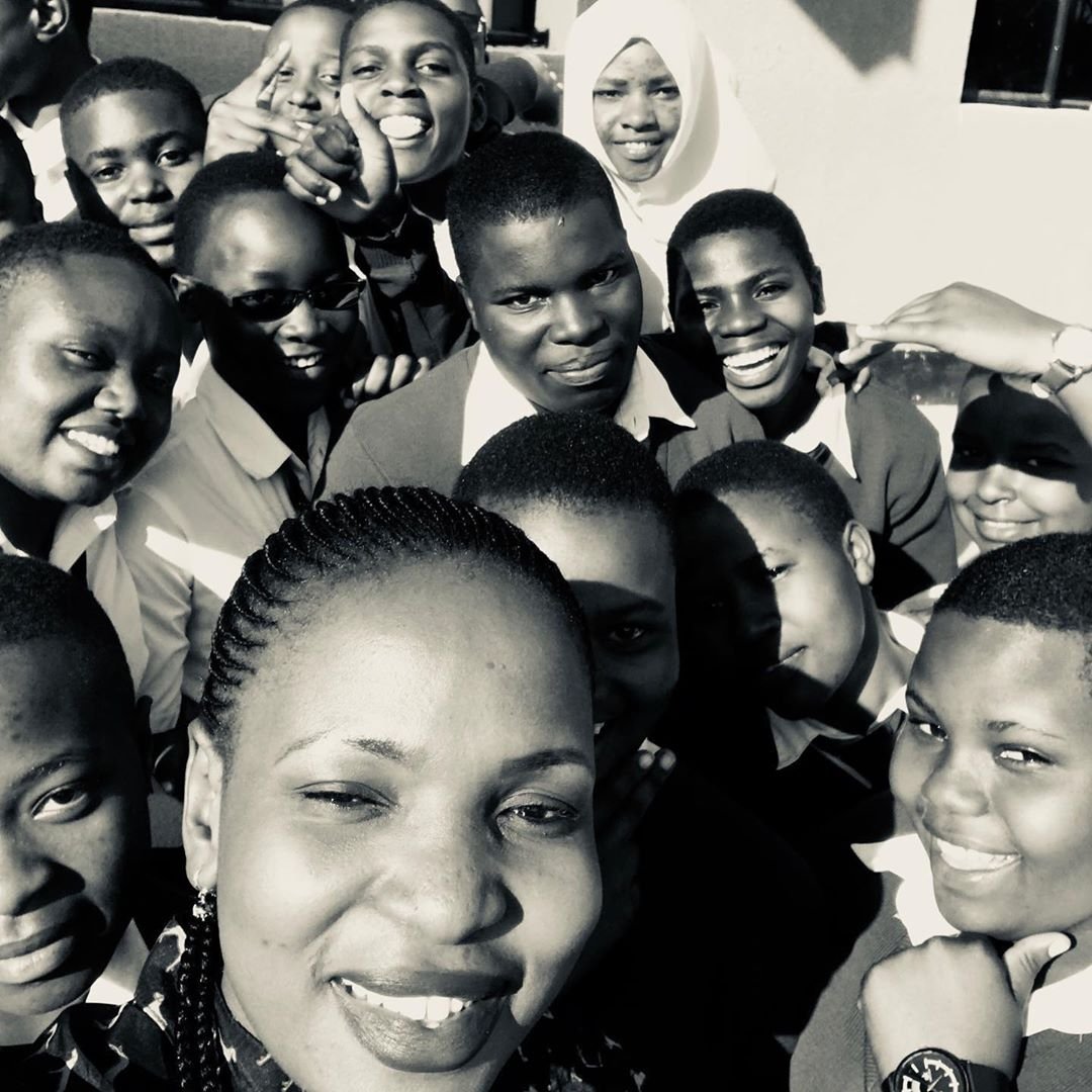 Happyness Seneda tweet media