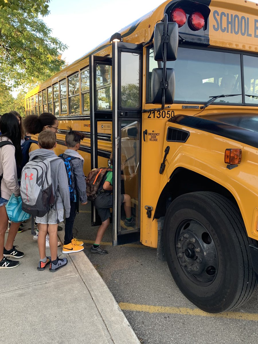 justmeandweens's tweet image. #cbcto   Mom who???  He didn’t even look back!!! (That’s mine jumping on the bus)