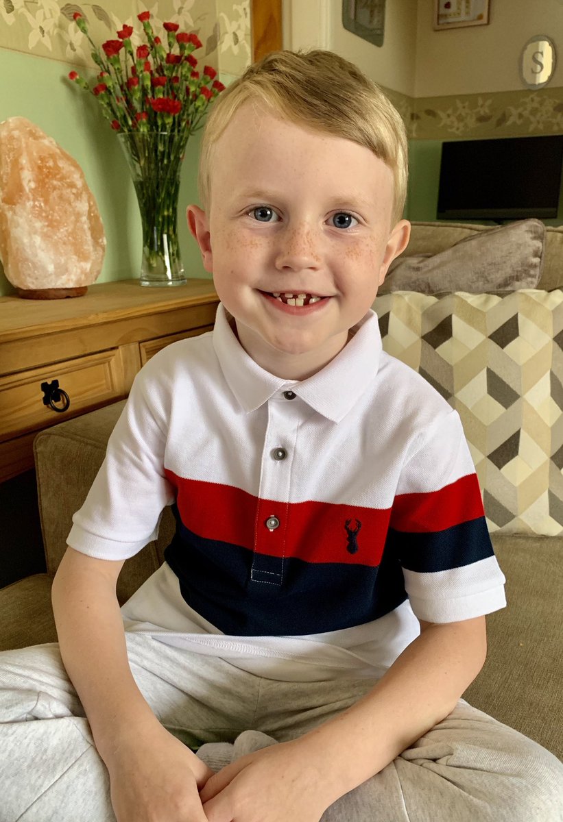 Seirian's tweet photo. Too cool for school! I know I’m biased but my word he’s beautiful. He’s going to start at a drama academy this weekend. He loves to perform in any capacity. #proudmam #myson #miniactor #minimodel @InfoJzee @MajesticModels 😍😍😍 #NorthWales https://t.co/MSJlInu0NA