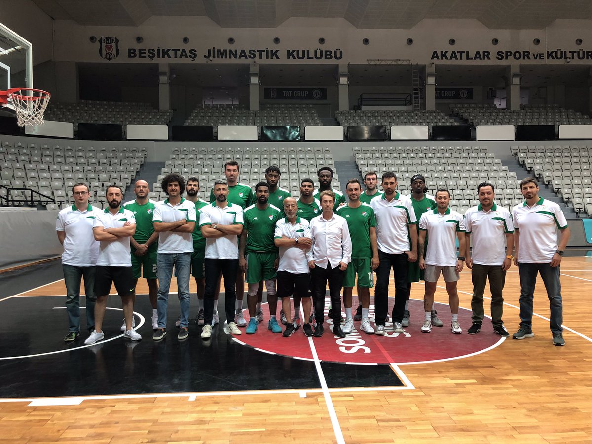 BsBasketbol's tweet photo. 📢Basketbol takımımız Beşiktaş Sompo Sigorta'yı deplasmanda 70-69 mağlup etti. https://t.co/4fckDu5DoZ